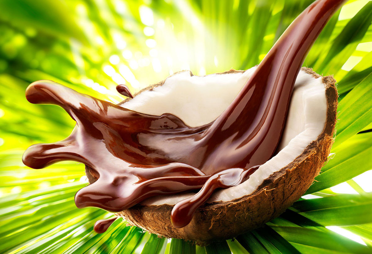 Food photography of a splashing chocolate coconut made by Studio_m Photography Amsterdam