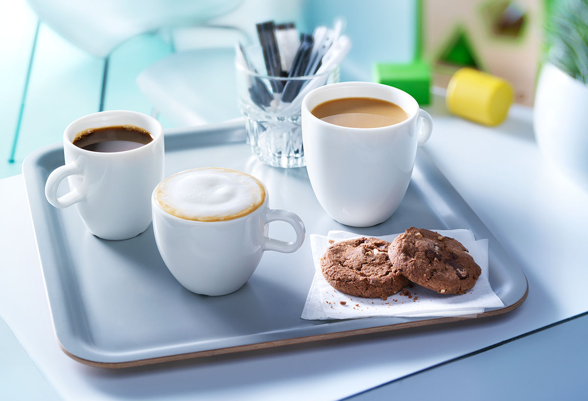 Drinks photography of three cups of coffee with chocolate cookies made by Studio_m Photography Amsterdam