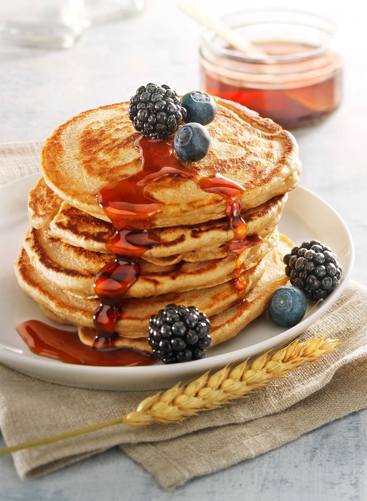 Food styling photography of pancakes with blueberries made by Studio_m Photography Amsterdam