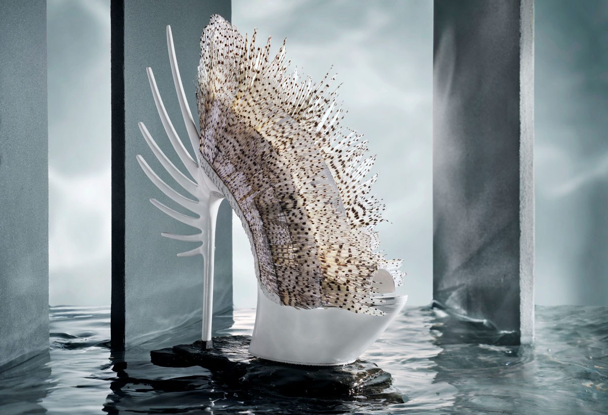 creative product photo of fashion designers shoe by STUDIO_M product photography amsterdam